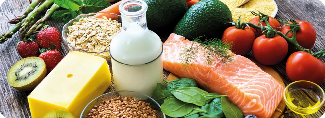 Ein Tisch voller gesunder Nahrunsmittel