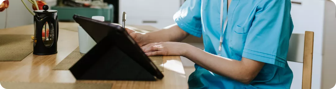 Replay du webinaire sur la prise en charge multidisciplinaire des patients atteints de Rhumatismes Inflammatoires Chroniques (RIC) en Hôpital de Jour