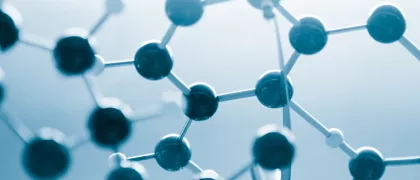 Взаимосвязь между возрастом, приверженностью эндокринной терапии и риском рецидива у пациенток с HR+ HER2− ранним РМЖ